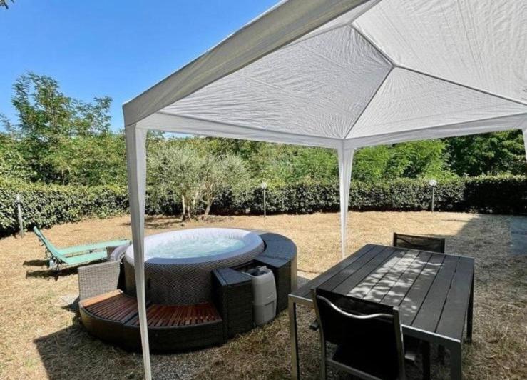 Rustico Jacuzzi & Wine Apartment La Collina Ngoại thất bức ảnh